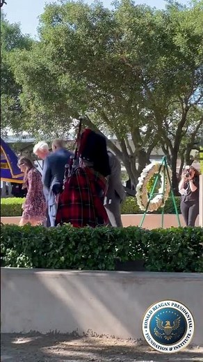 The Reagan Family laying a wreath to honor President Reagan #president #history #americanpresident