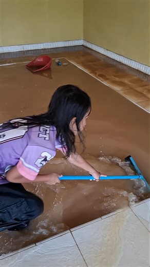 Ainun is in the house looking for fish