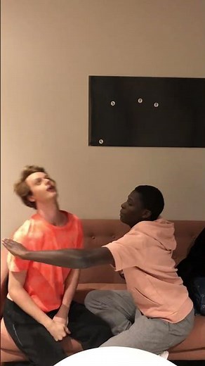 Tchek Challenge 🤣👌 #shorts | Find Me In Paris