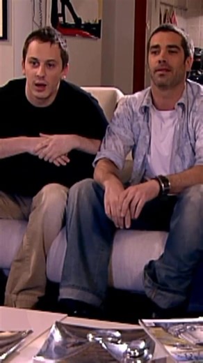 12K views · 443 reactions | Prohibido bajar sin reaccionar  | Series Españolas Fans ACN | Facebook