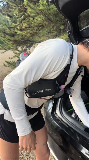 What in the Hydrapack is going on here?? #ultrarunning #trailrunning #running