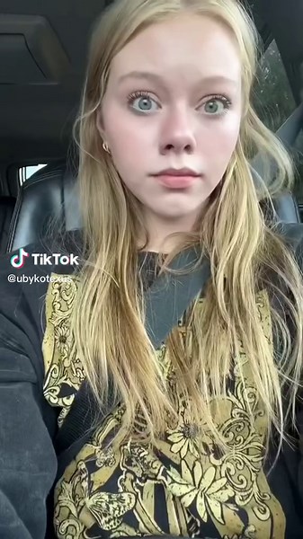 #stitch with @allboowell uh #pads #period #ubykotex