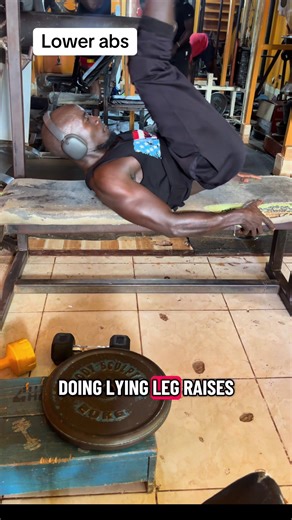 Why you train abs everyday but still can’t see your lower abs. #transformation #abs #gymtok