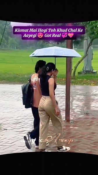 Kismat Mein Hogi Toh Khud Chal Ke Aayegi 🥀 | Aesthetic Lyrics Status #shorts #viralshorts #trending