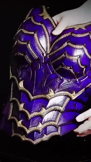 Prince Armory on Instagram: "Learn how to make this female fantasy breastplate from start to finish. Patterns and a complete tutorial are available on our website. Leather and Supplies: https://bit.ly/ShopWeaver Patterns: PrinceArmoryAcademy.com/shop #DIYleatherarmor #cosplayarmor #learnleathercrafting"