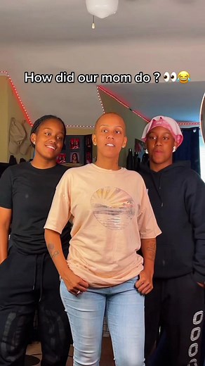 How did she do because in the first vid her neck was so stiff 🤣🤣 #foryou #twins #mom