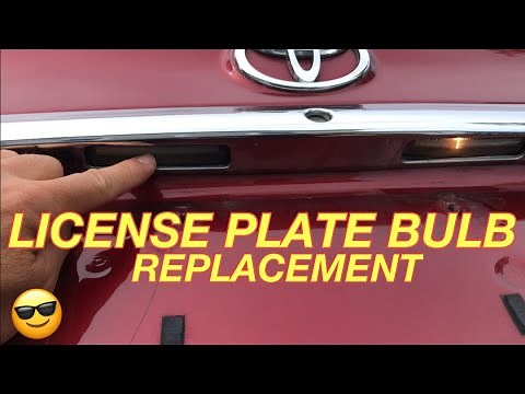 TOYOTA CAMRY LICENSE PLATE BULB REPLACEMENT - How to Replace a License Plate Light on a Camry. Easy!