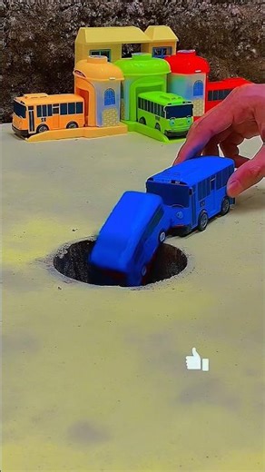 blue bus pushing blue green yellow red mini bus in pit-263☺🕳️🚒#jcbtoy​ #jcbjcb​ #jcbvideo​ #viral​