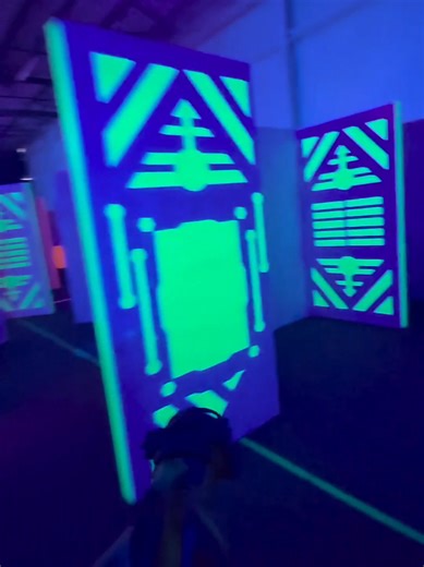 if there's an alien outside, were stopping by #familyfun #lasertag #minigolf #arcade