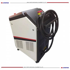 [Hot Item] Handheld Pulse Laser Cleaning Machine 100W 200W 300W for Raw Steel Cleaning