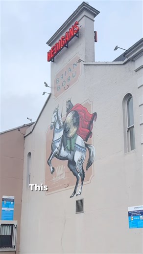 Hedigan’s “The Brian Boru” pub which is located in Glasnevin, right at the edge of Phibsboro has launched a fun new addition it its bar menu. They have called it “The Irish Charcuterie “ and it’s also been referred to as Irish Tapas. It’s a large sharing platter with a mix of crisps and nuts for €10 #dublin #dublincity | Alternative Dublin City