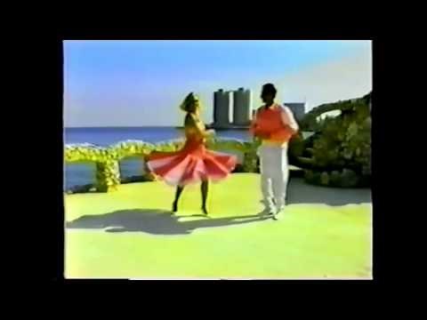 ¿Cómo bailar los pasos básicos del ritmo Pilón?