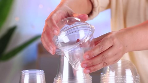 BYSNOW 300 Pack Clear Plastic Dessert Cups with Dome Lids 9 oz Disposable Cups for Professional Catering, Ice Cream Parlors, Parties & Events