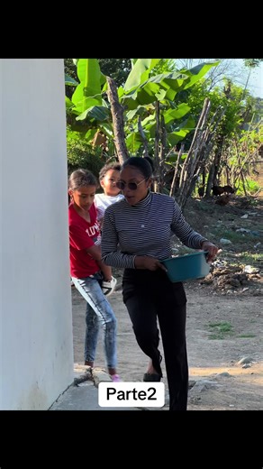 🍳🥞👩‍🍳Una vecina como está es mejor tenerla lejos 🍳🥞👩‍🍳A neighbor like this is better to have her far away #usa🇺🇸 #Family #neighbors #breakfast #reflection