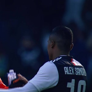 Alex 🤙 Sandro Some of his best plays, assists, and defensive masterclasses from this season! 🔝 | Juventus