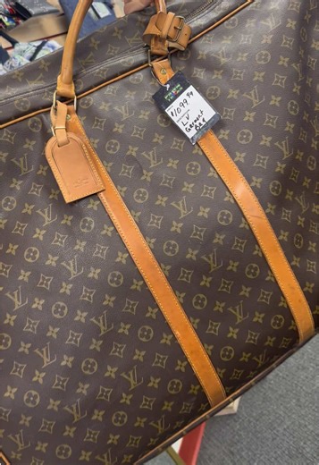 2026: booking trips! ✈️ Bags packed ✅ Check out this classic authentic Louis Vuitton large travel bag. 😍 💚 Pawn Texas- University 📍 2301 19th St. 📱 (806) 763-4101 Mon. - Fri. 10-6 pm | Sat. 10-5 | Closed Sun. 💚 Pawn Texas- Lubbock 📍 6207 19th St. 📱 (806) 771-7296 Mon. - Fri. 9-6 pm | Sat. 9-5 | Closed Sun. #pawntexas #louisvuitton #lubbock #authentic