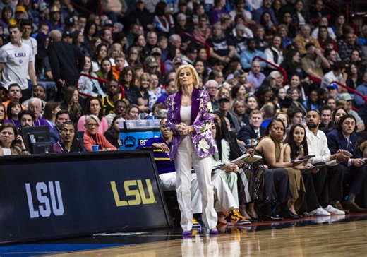 Kim Mulkey serves as honorary starter at LSU track event