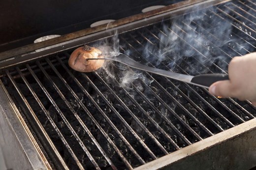 How To Clean Your Grill With An Onion