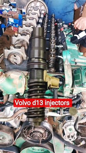 Solve Injector Woes: A Volvo Truck Injector Fitting Workshop