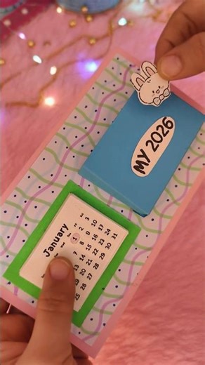 DIY 🥰 Cute Desk Calendar 2026 🗓️✨ Easy Paper Craft #Shorts #papercrafts #diy #tablecalendar
