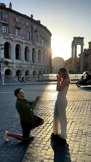Romantic Proposal in Rome - A Love Story