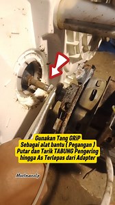 Cara CEPAT/Trik/TutoriaL/Melepas Pully Adapter Mesin Cuci. Releasing pully Washing Machine 💥 #Reels #VideoViraL #TipsMesinCuci #TipsLaundry #WashingMachine #Repair #Remove #install #Replacement #Tricks #Engineer #technology | Musliman Clp