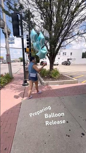 PREPARING FOR BALLOON RELEASE MYLAR BLUE BALLONS DOLLAR TREE #balloonrelease #dollartree
