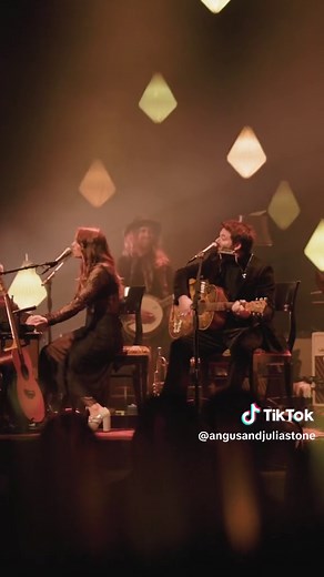 Live Performance in Dublin by Angus and Julia Stone | MusicTok Highlights