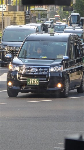 Tokyo traffic while on the bus #tokyo #japan #roadtrip