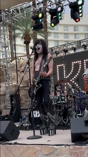 Kiss Nation (Kiss tribute band) performing Strutter on the 2025 Kiss Kruise