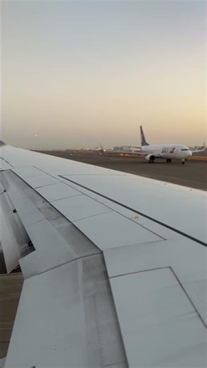 『航空機シリーズ』滑走路へ進入 #jal #航空機動画 #羽田空港 #離陸準備 #mustwatch