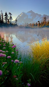 Amazing spring sunrise reflecting Mount Shuksan at 📍 Artist Point, Washington | Ryan Resatka