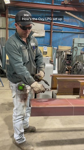 Hows the Oxy LPG set up? #steelfabrication #oxycutting