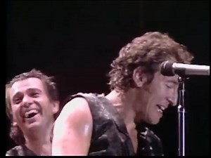 Bruce Springsteen - Twist and shout (Buenos Aires 1988) | Top Hat Crew's "Live Music Archives"