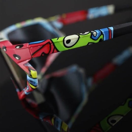 Myrion | Multi Texture Medium Full Rim Shield Sports Sunglasses for Men & Women [UV-protected]