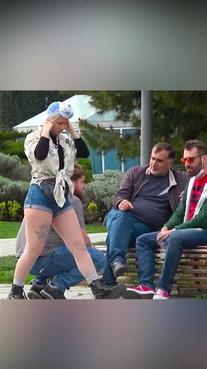 CRAZY GIRL PRANK 😇😅🤣