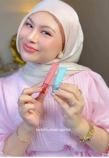 Wardah Lip Rescue ini beneran penyelamat bibir kering aku. Di marinate 5 menit aja bibir langsung halus dan lip vinyl jadi nggak cracking sama sekali. Kalau bibirmu sering teksturan, ini wajib punya 💋✨ @Wardah Beauty Official #WardahLipRescue #WardahLipSerum #LipSerum #WardahLipTreatment #fyp