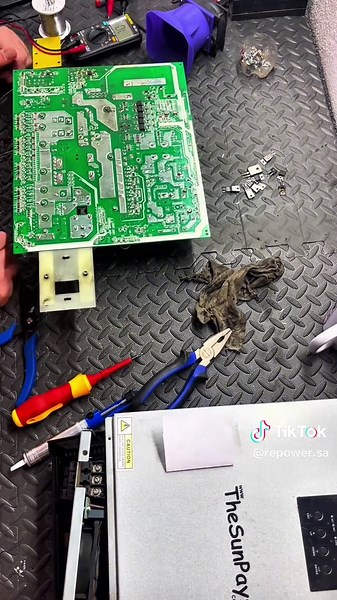 Fixing 09 Error on 5kW TheSunPays Inverter