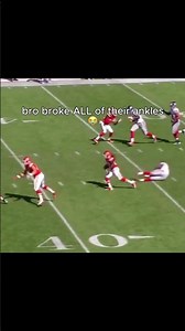 dude hit three of the nastyest jukes I've ever seen 😭