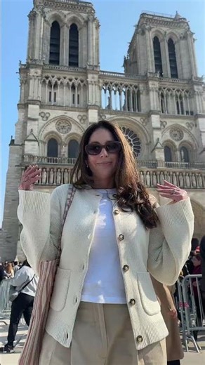 Travel with me and my mom to Paris | #paris #travelvlog