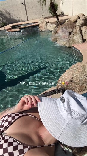 UV 5?? Playlist is queued!! ☀️👙 Soaking up this weather before it’s 120 out lollll #poolday #azsun #summer #tanning #bikiniseason @Maui Babe