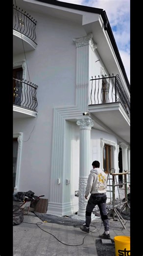 #Eleganță Transformă-ți spațiile cu ajutorul ornamentelor și decorațiunilor realizate din beton sau alte materiale de calitate superioară. Fie că este vorba de grădini, terase, fațade, holuri sau camere de zi, colecția noastră aduce stil, rafinament și eleganță în orice ambient.0740385153 | Ornamente decorative