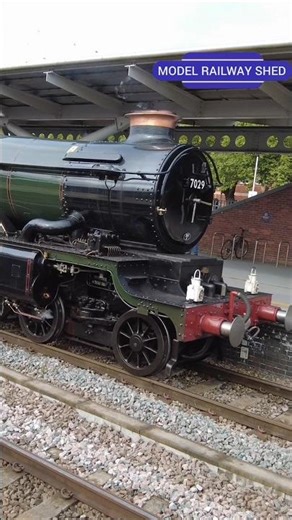 Clun Castle steam locomotive #steamtrain #train