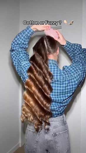 Cotton vs. Fuzzy Socks: Which is Best for Heatless Curls?