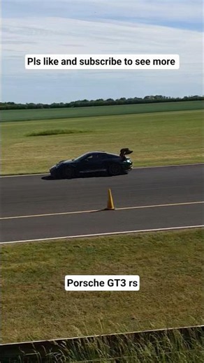 Porsche gt3 rs vs Evo X 500bhp sound test as castle combe race track