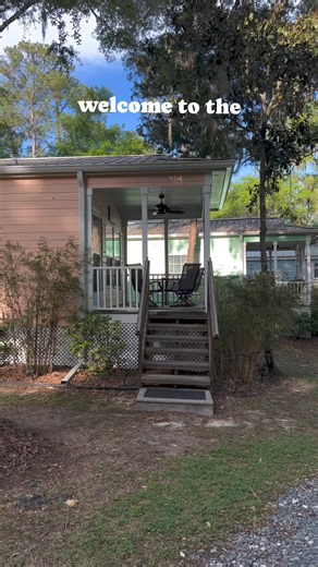 WELCOME TO THE RAINBOW RIVER BUNGALOWS ⛺️ → If you’re looking to STAY somewhere around Rainbow Springs🌈🌤️ Look no further than the RAINBOW RIVER BUNGALOWS @rainbowriverbungalows ⛺️This unique 22 bungalow community has a handful of onsite amenities like life-size chess, hammock areas, community fire pit and grills, is dog friendly 🐾 , and MINUTES AWAY from all the best places → Each bungalow is different and it ranges anywhere from $130/night to $300/night! Follow @rainbowriverbungalows for mo