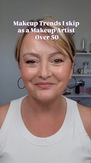 Ohhh yes, let’s talk about the "thanks but no thanks" makeup trends for us women over 50. These are the ones that look cute on a 22-year-olds with perfect lighting, but in real life... they can backfire real quick on mature skin. ✨️Matte Foundation Matte foundations can suck the life (and the glow) right out of your face. On mature skin, it can exaggerate dryness and fine lines. ✨️Glitter Eyeshadow Chunky glitter loves to cozy up in fine lines and creases....best way to accentuate that creepy ey