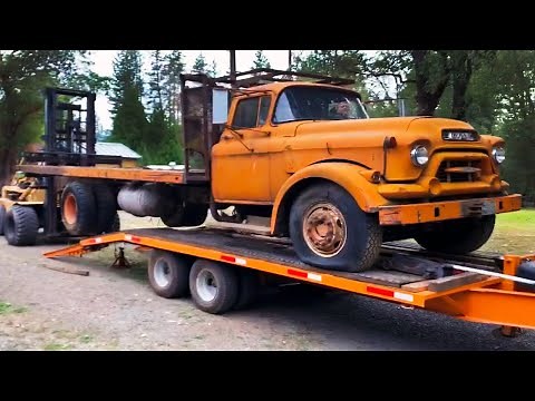 GMC Truck 471 Detroit diesel coming back to life after 25 yrs. 1st start