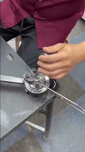 How to Make Custom Wire Art Projects Using Simple Bending Tools