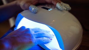 5 Easy Ways To Remove Gel Nail Polish At Home | Essence